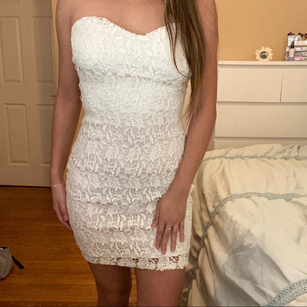 Formal white lace strapless dress